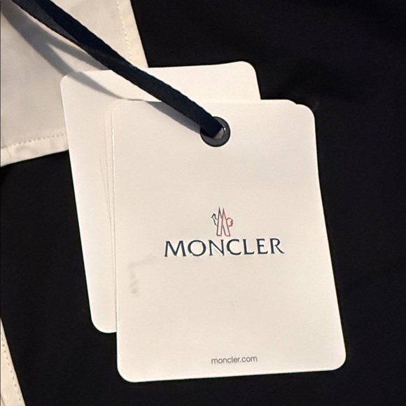 New Moncler Luxury Polo Manica Corta Shirt in Black and White - Picture 4 of 12